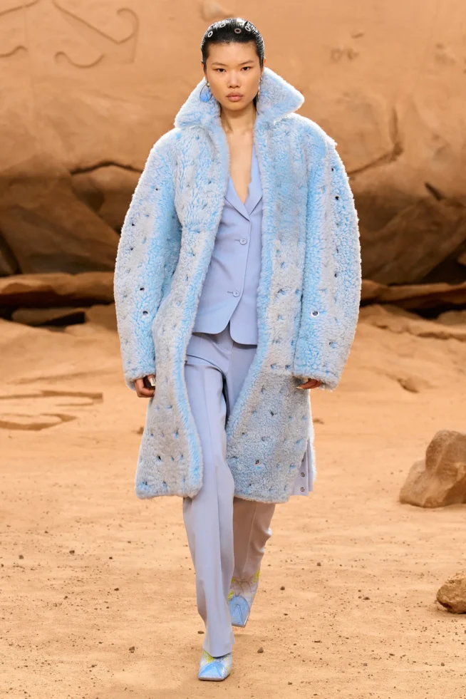 00021-off-white-fall-2023-ready-to-wear-credit-gorunway