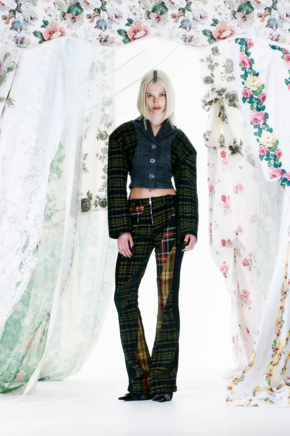 00021-rave-review-fall-2023-ready-to-wear-credit-brand