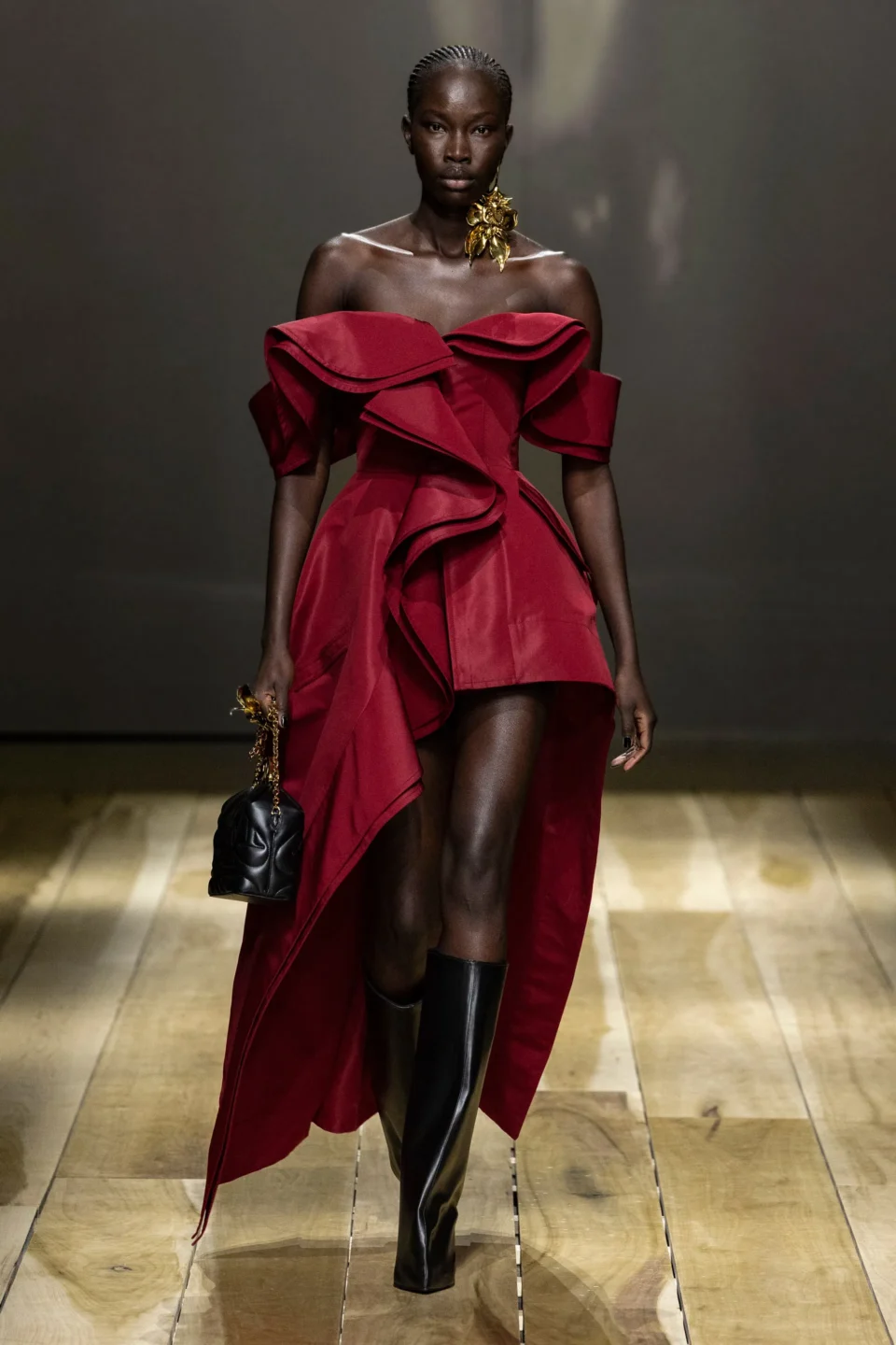 00022-alexander-mcqueen-fall-2023-ready-to-wear-credit-brand