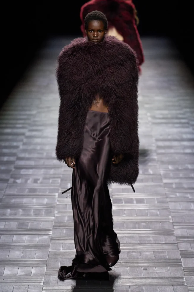 00022-ann-demeulemeester-fall-2023-ready-to-wear-credit-gorunway