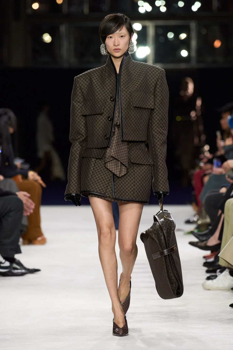 00022-balmain-fall-2023-ready-to-wear-credit-gorunway