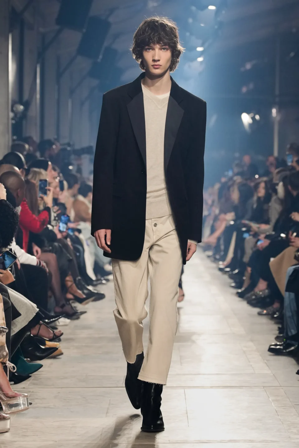 00024-isabel-marant-fall-2023-ready-to-wear-credit-gorunway