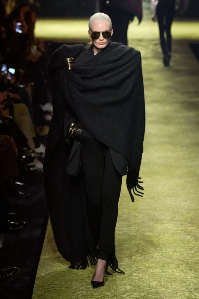 00024-saint-laurent-fall-2023-ready-to-wear-credit-gorunway