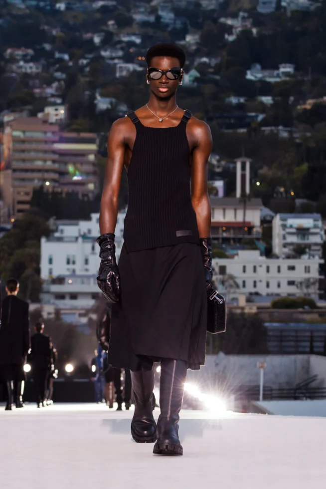 00025-versace-fall-2023-ready-to-wear-tokyo-credit-brand