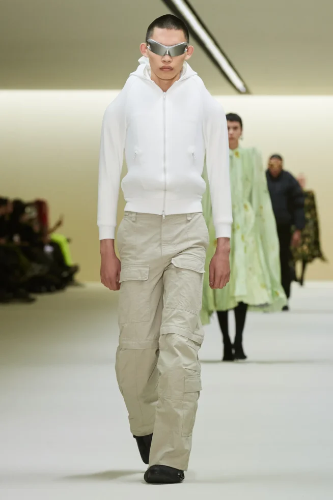 00026-balenciaga-fall-2023-ready-to-wear-credit-gorunway