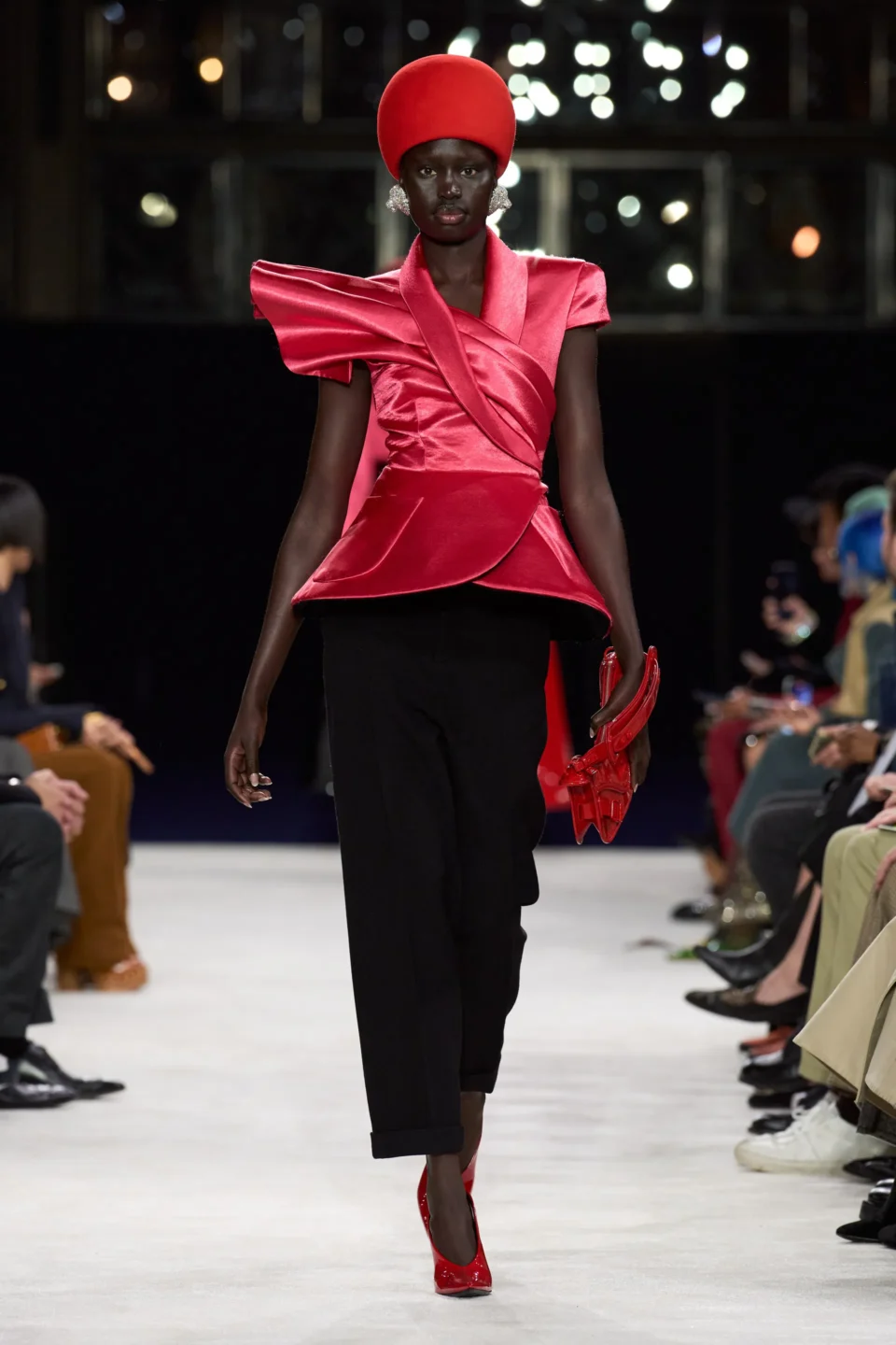 00026-balmain-fall-2023-ready-to-wear-credit-gorunway