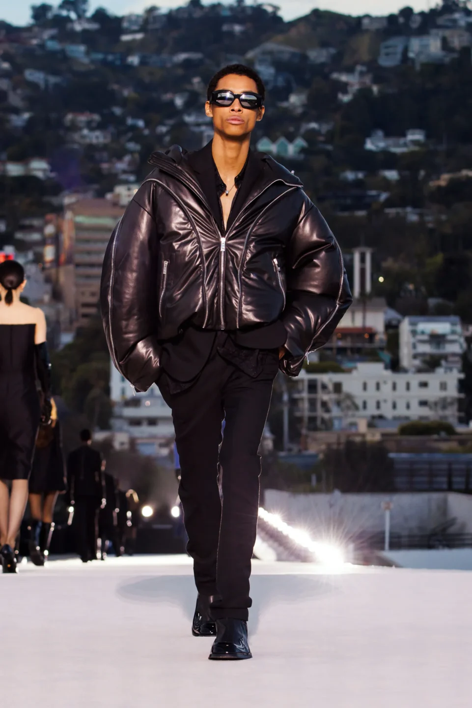 00026-versace-fall-2023-ready-to-wear-tokyo-credit-brand