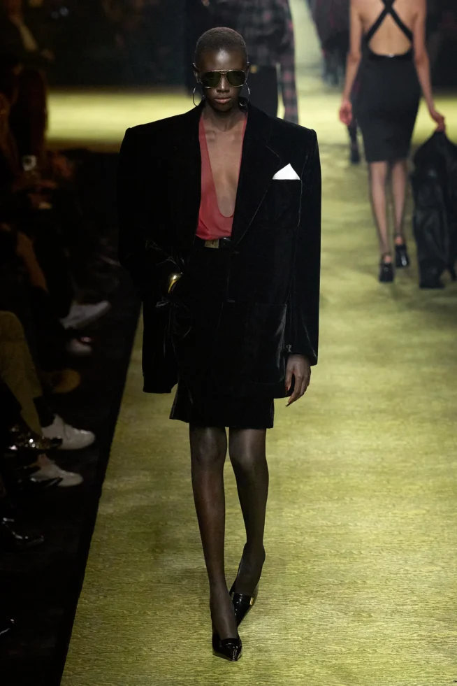 00027-saint-laurent-fall-2023-ready-to-wear-credit-gorunway