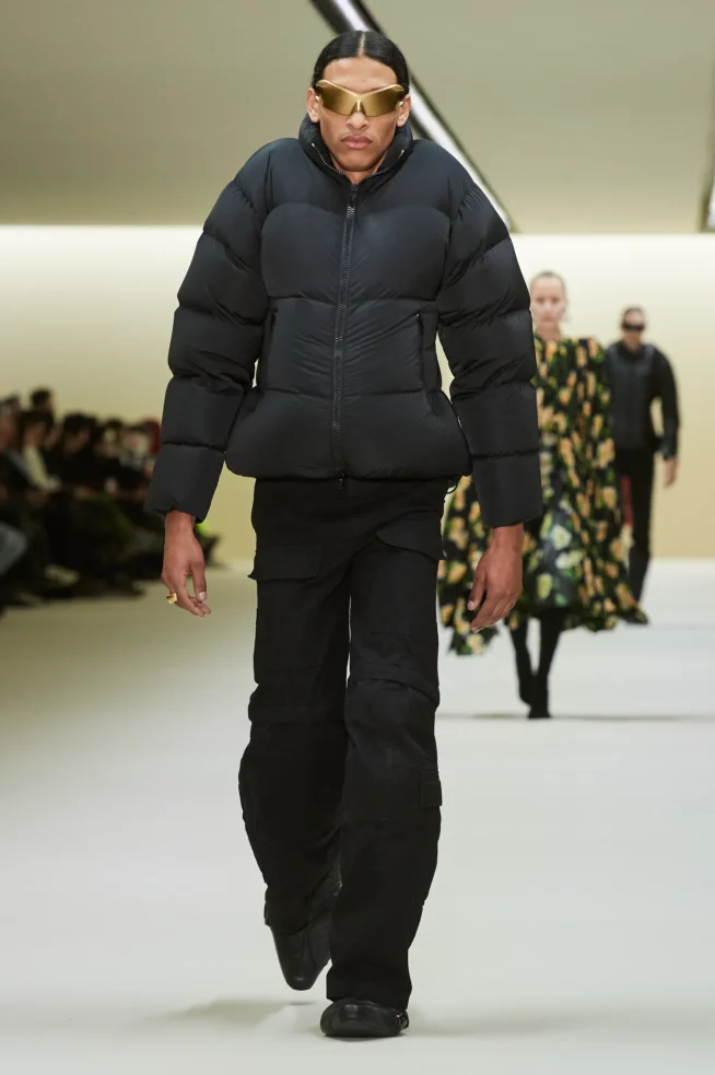 00028-balenciaga-fall-2023-ready-to-wear-credit-gorunway