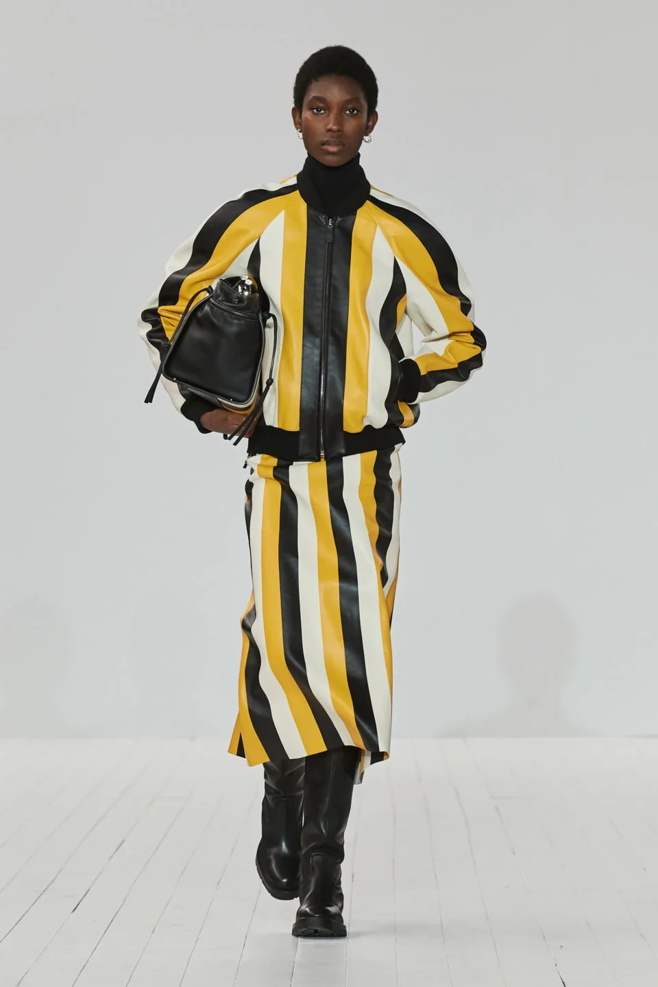 00028-chloe-fall-2023-ready-to-wear-credit-gorunway