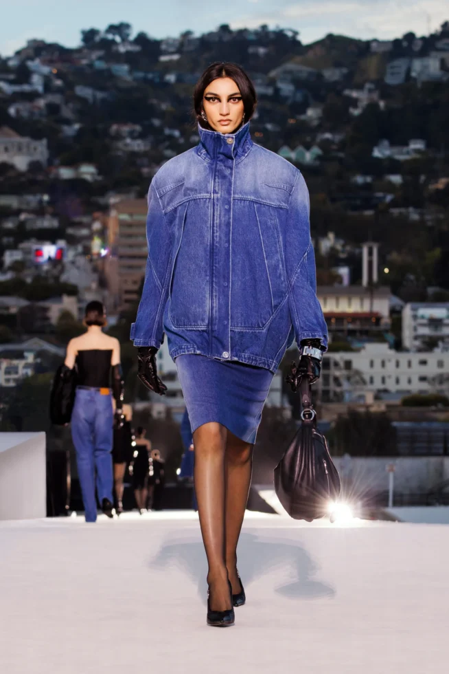 00028-versace-fall-2023-ready-to-wear-tokyo-credit-brand