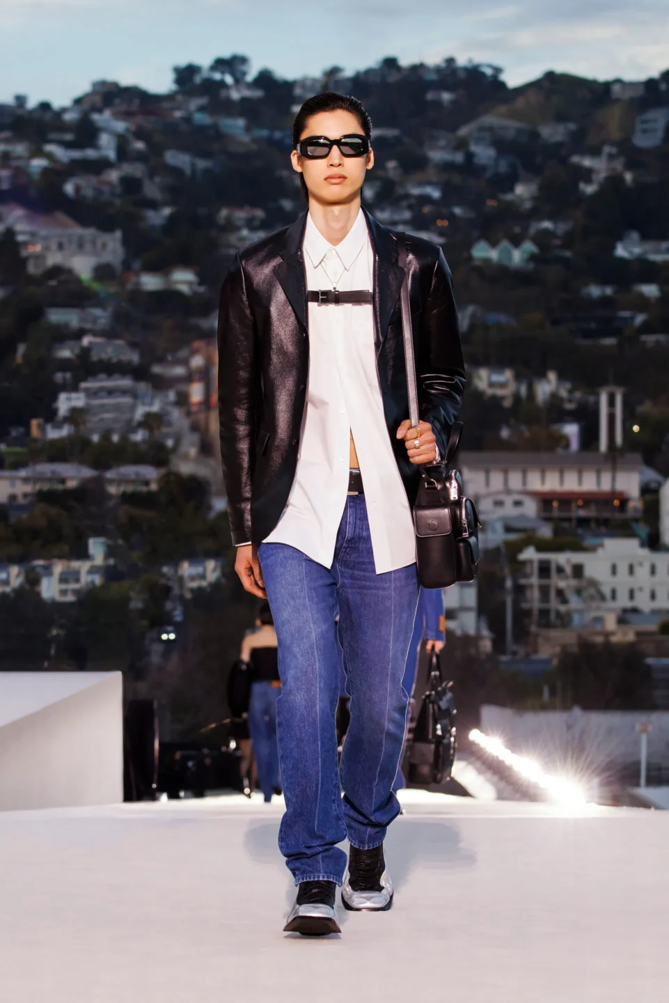 00029-versace-fall-2023-ready-to-wear-tokyo-credit-brand