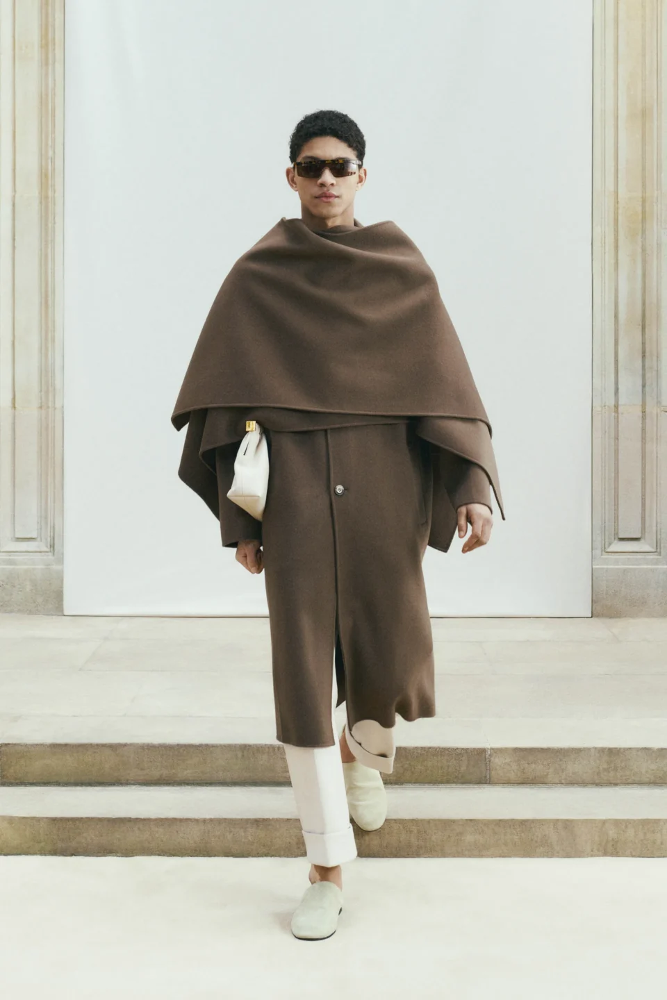 00030-nanushka-fall-2023-ready-to-wear-credit-jacqueline-landvik