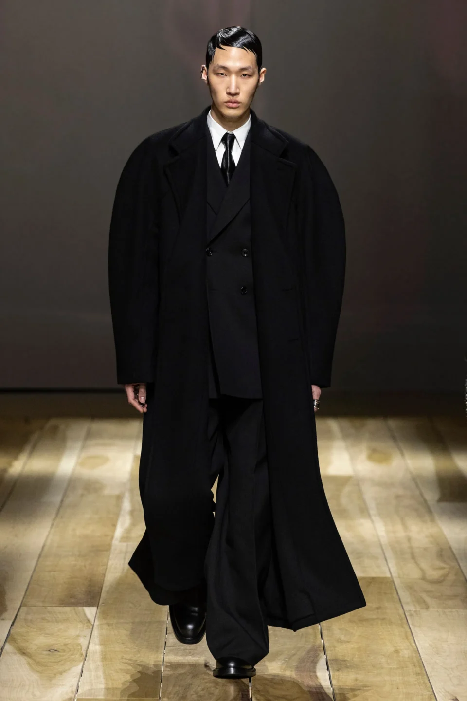 00031-alexander-mcqueen-fall-2023-ready-to-wear-credit-brand