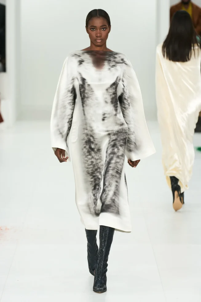 00031-loewe-fall-2023-ready-to-wear-credit-gorunway