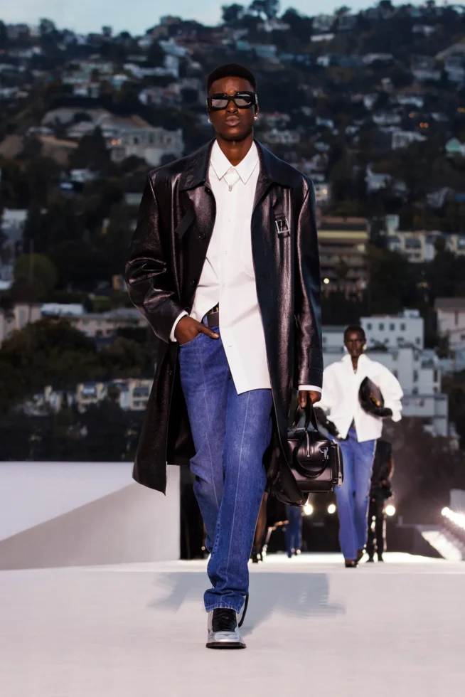 00031-versace-fall-2023-ready-to-wear-tokyo-credit-brand