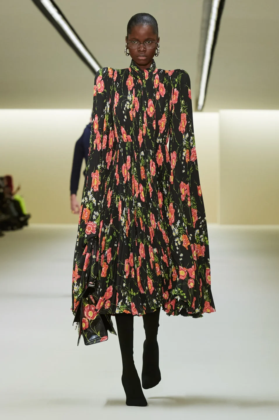 00033-balenciaga-fall-2023-ready-to-wear-credit-gorunway