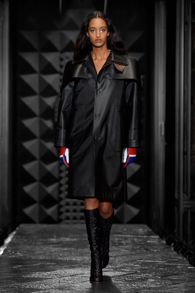 00033-louis-vuitton-fall-2023-ready-to-wear-credit-gorunway