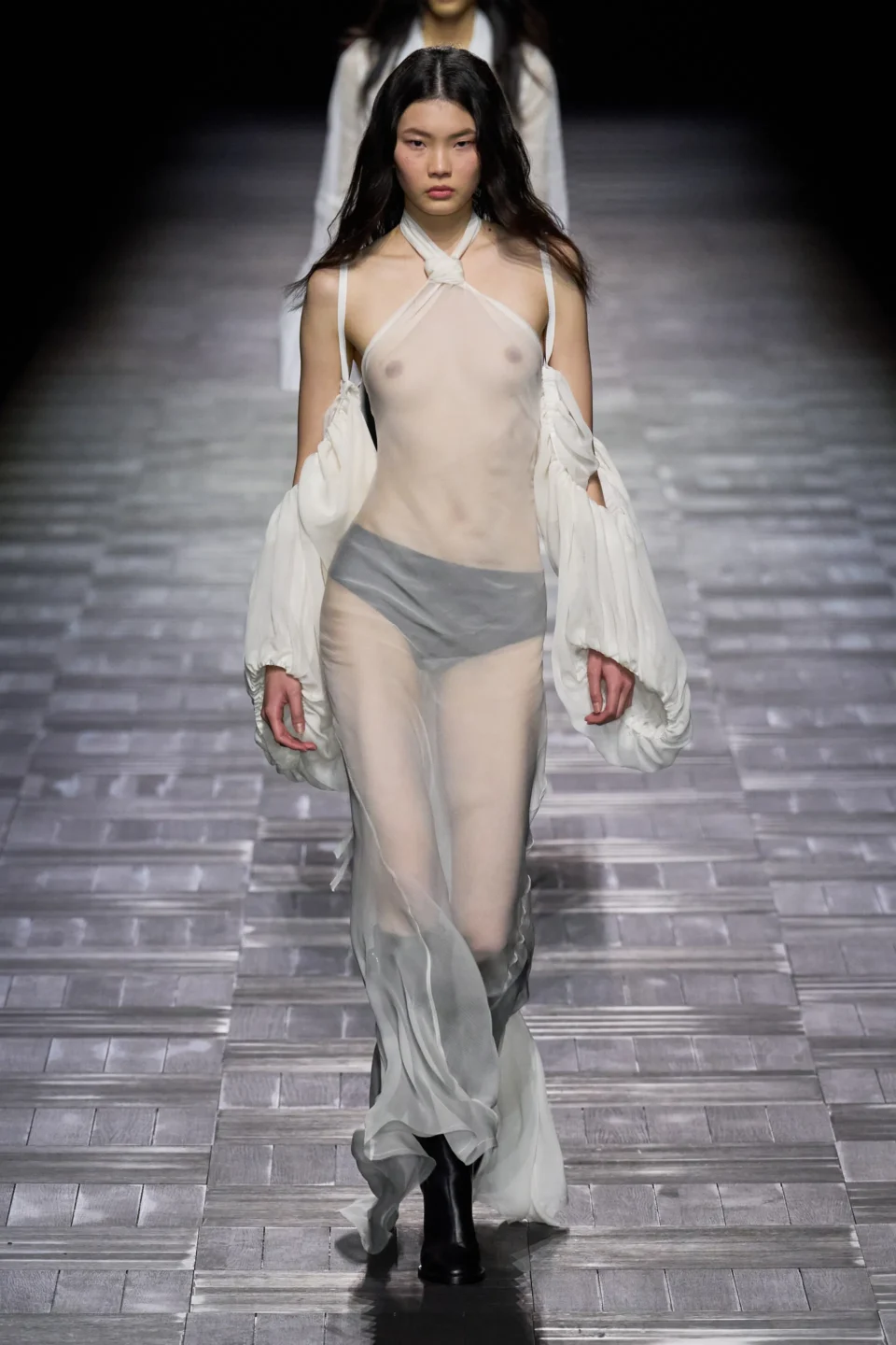 00034-ann-demeulemeester-fall-2023-ready-to-wear-credit-gorunway