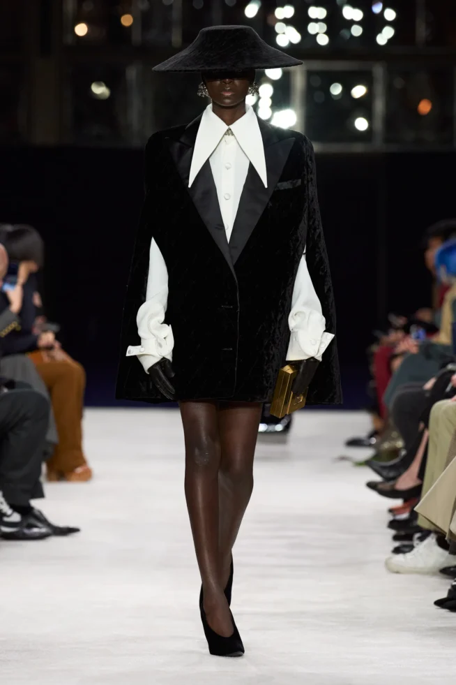 00034-balmain-fall-2023-ready-to-wear-credit-gorunway