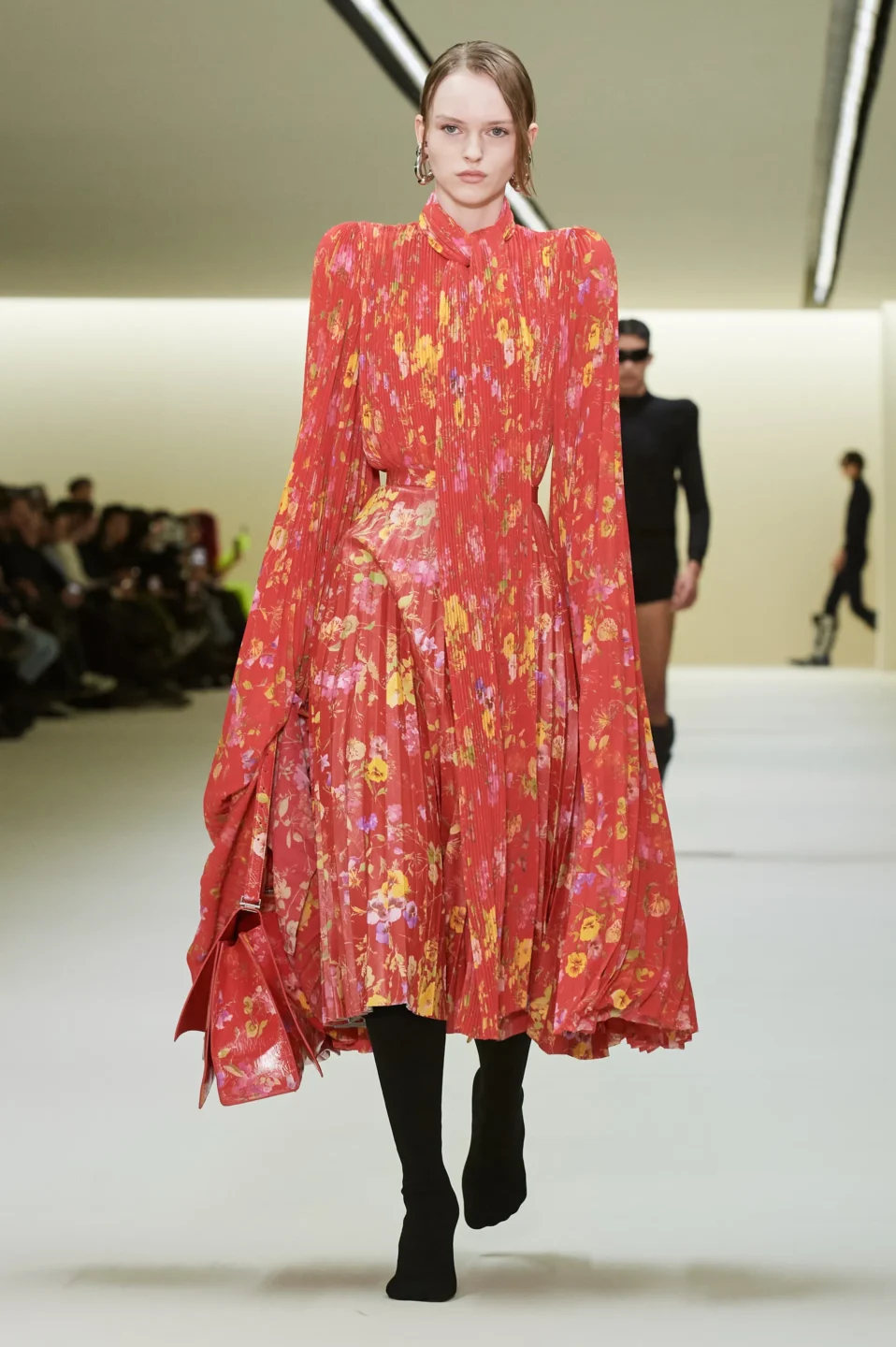 00035-balenciaga-fall-2023-ready-to-wear-credit-gorunway