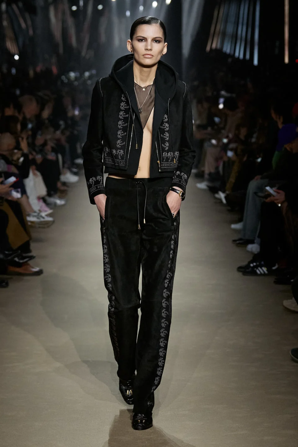 00035-palm-angels-fall-2023-ready-to-wear-credit-gorunway