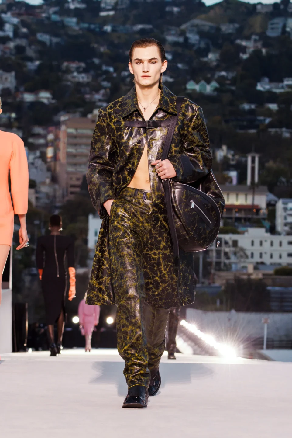 00035-versace-fall-2023-ready-to-wear-tokyo-credit-brand