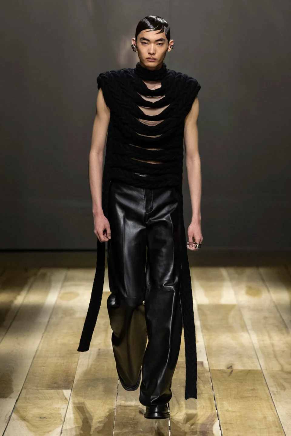 00036-alexander-mcqueen-fall-2023-ready-to-wear-credit-brand