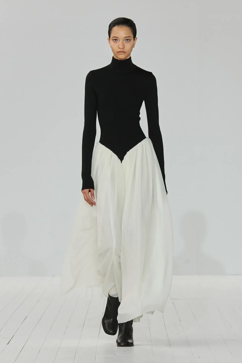 00036-chloe-fall-2023-ready-to-wear-credit-gorunway