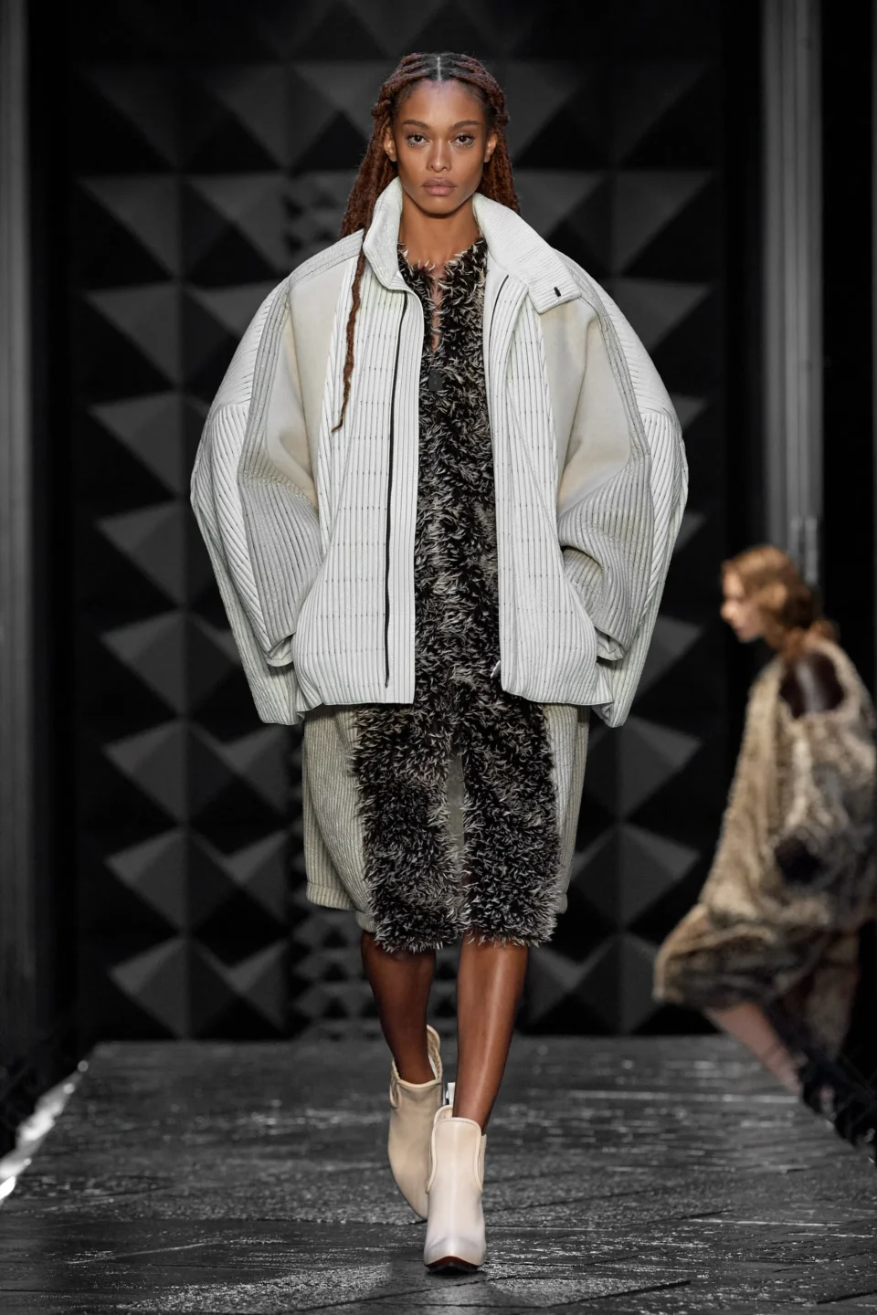 00036-louis-vuitton-fall-2023-ready-to-wear-credit-gorunway