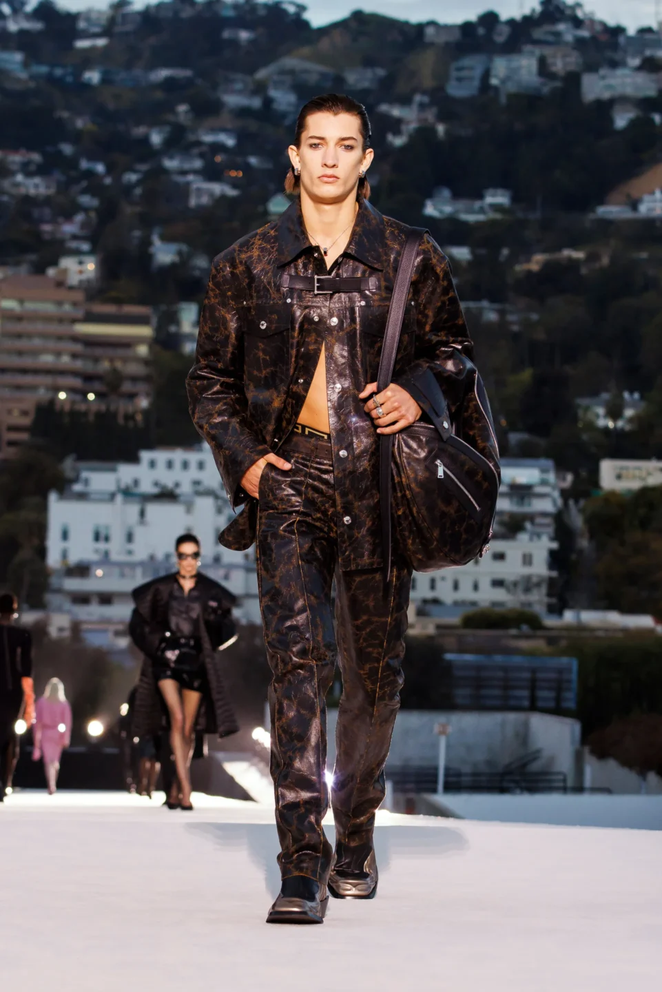 00036-versace-fall-2023-ready-to-wear-tokyo-credit-brand