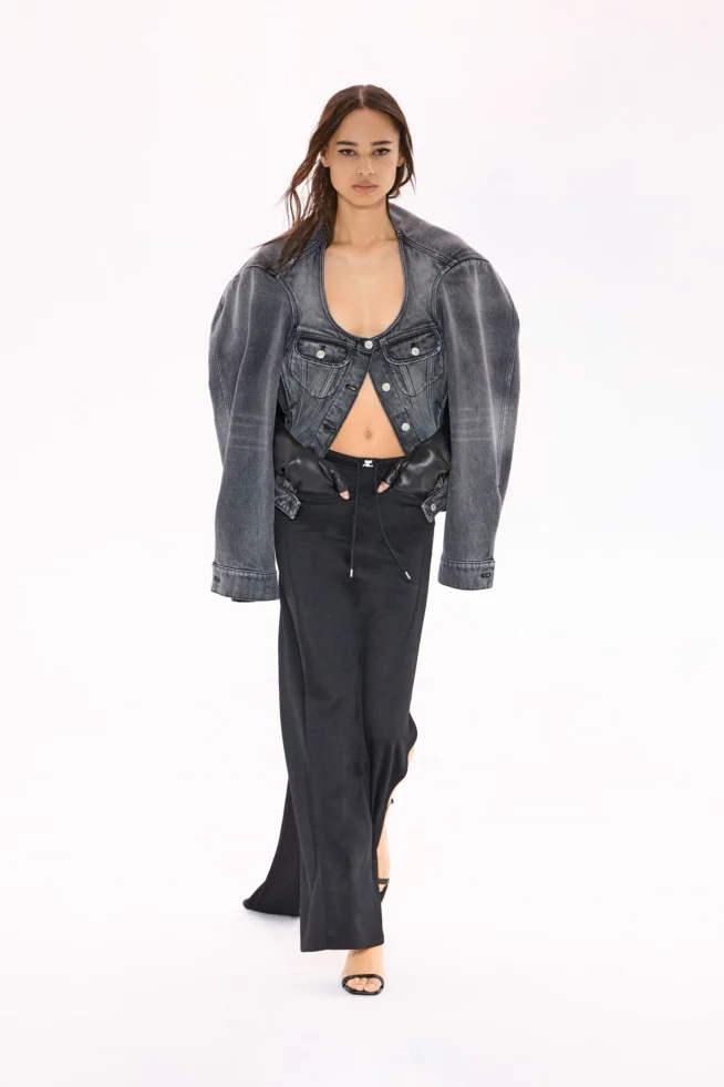 00038-courreges-fall-2023-ready-to-wear-credit-brand