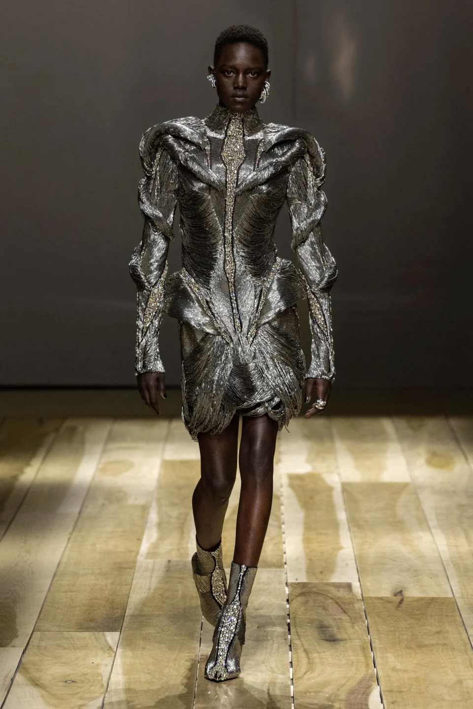 00039-alexander-mcqueen-fall-2023-ready-to-wear-credit-brand