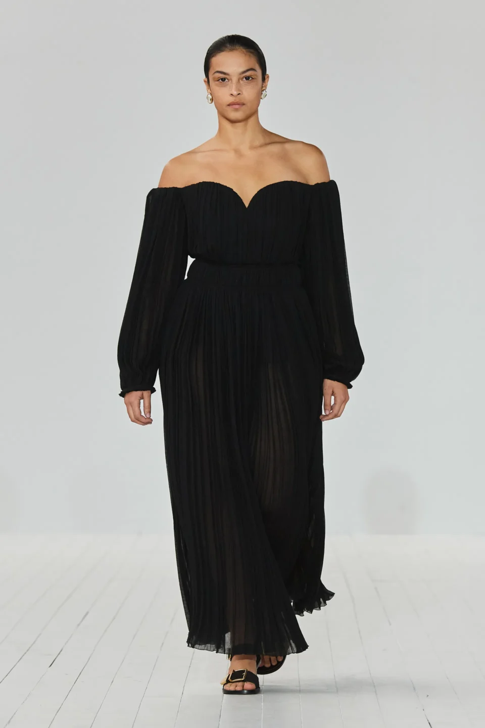 00039-chloe-fall-2023-ready-to-wear-credit-gorunway