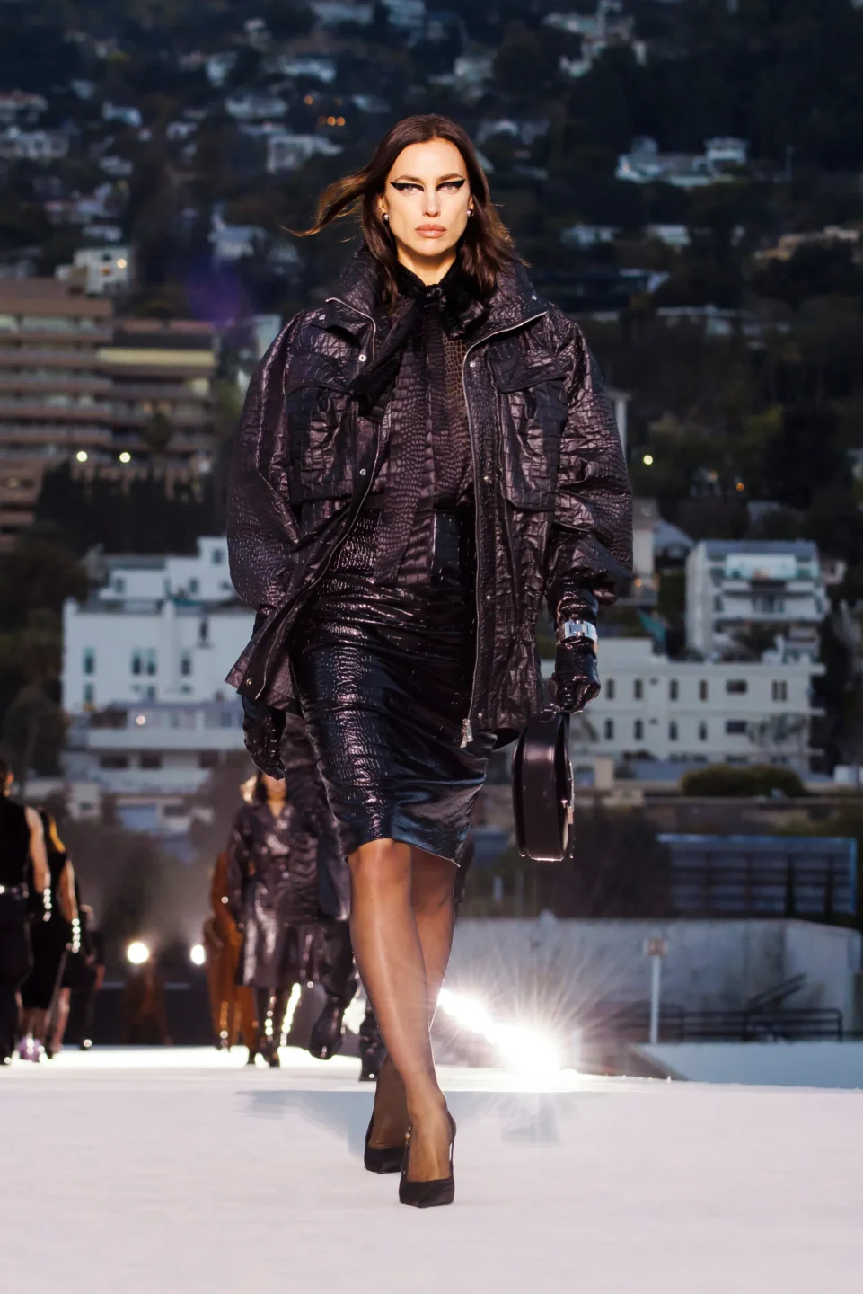 00039-versace-fall-2023-ready-to-wear-tokyo-credit-brand