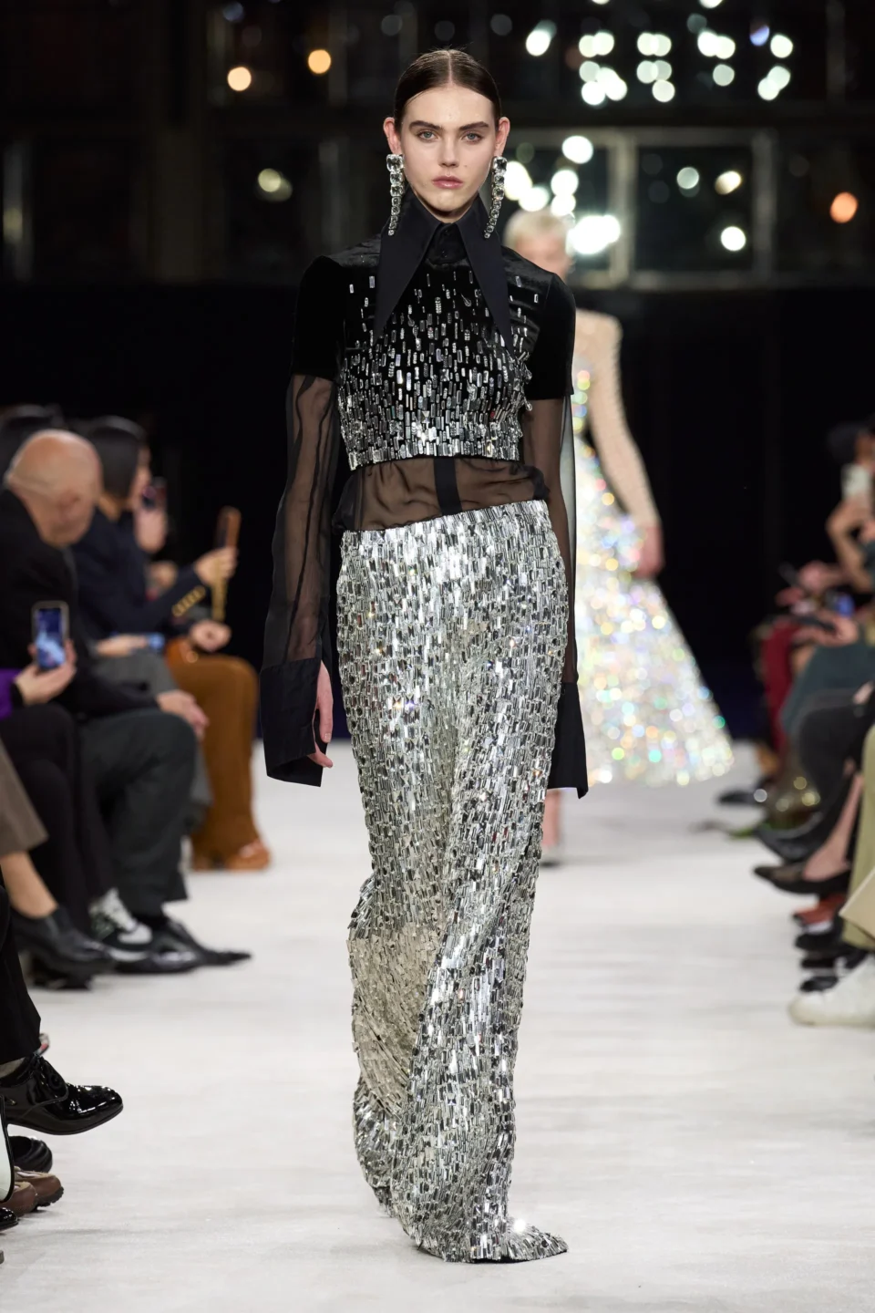 00040-balmain-fall-2023-ready-to-wear-credit-gorunway