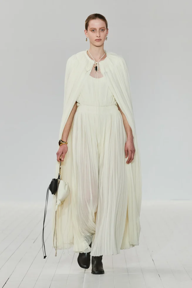 00041-chloe-fall-2023-ready-to-wear-credit-gorunway