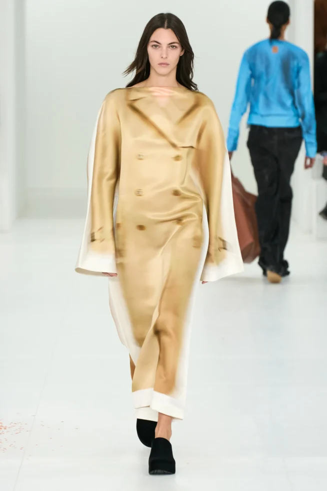 00041-loewe-fall-2023-ready-to-wear-credit-gorunway