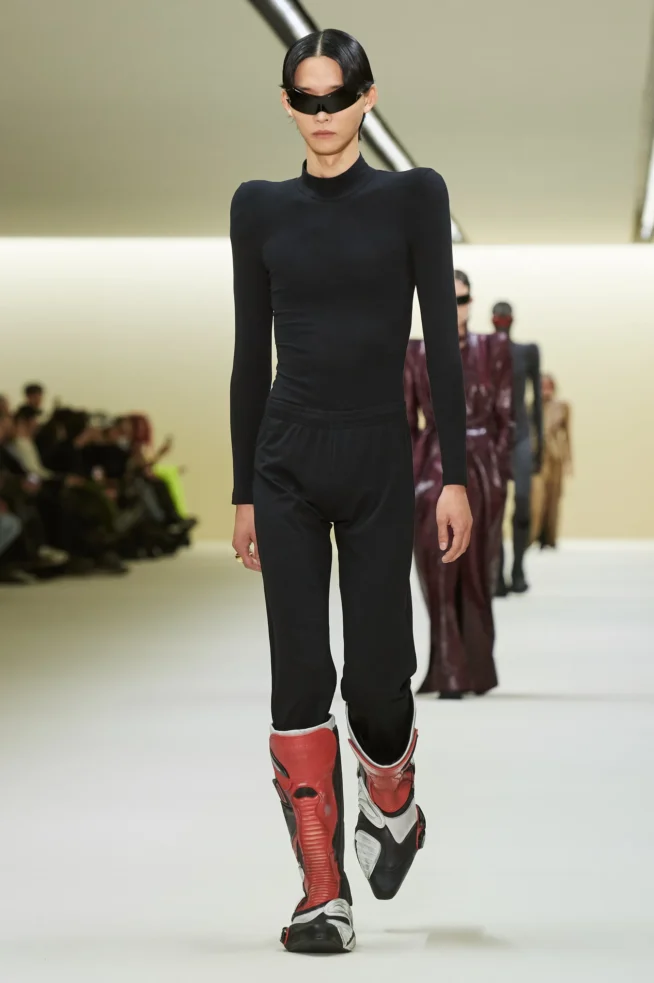 00042-balenciaga-fall-2023-ready-to-wear-credit-gorunway
