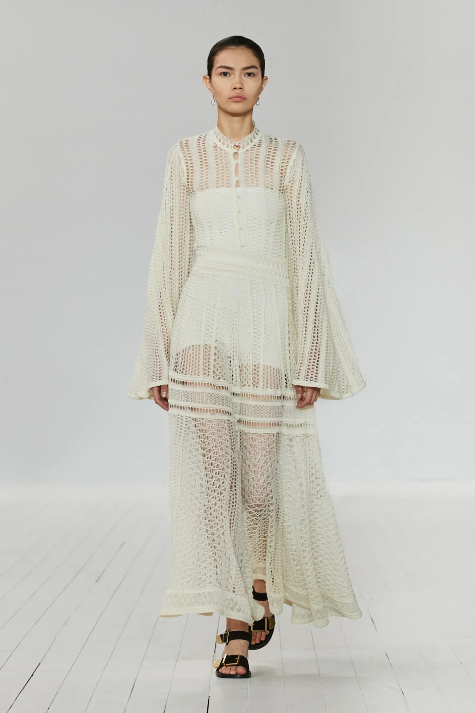 00042-chloe-fall-2023-ready-to-wear-credit-gorunway