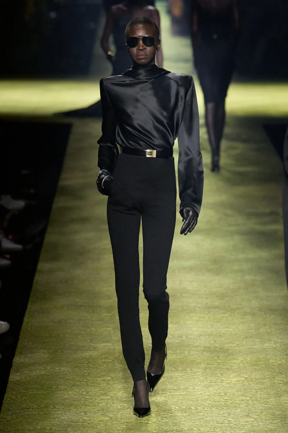 00043-saint-laurent-fall-2023-ready-to-wear-credit-gorunway
