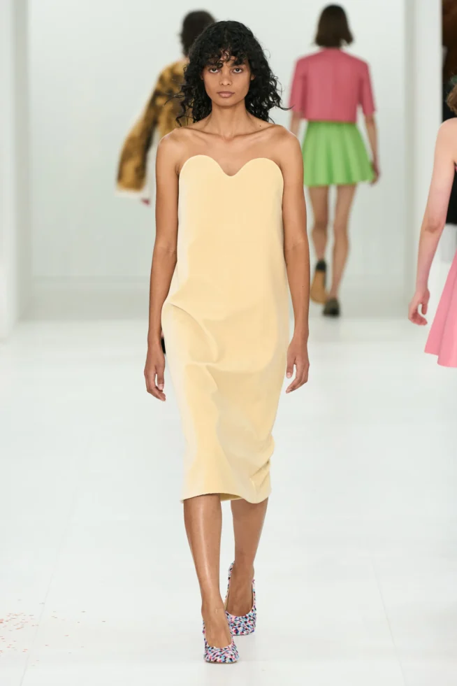 00044-loewe-fall-2023-ready-to-wear-credit-gorunway