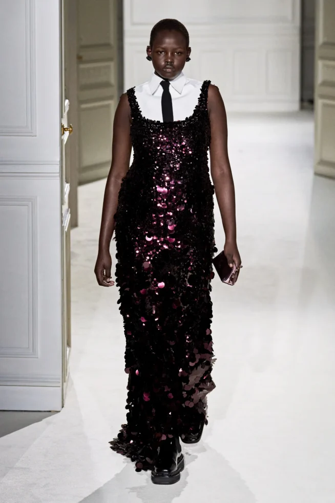 00044-valentino-fall-2023-ready-to-wear-credit-gorunway
