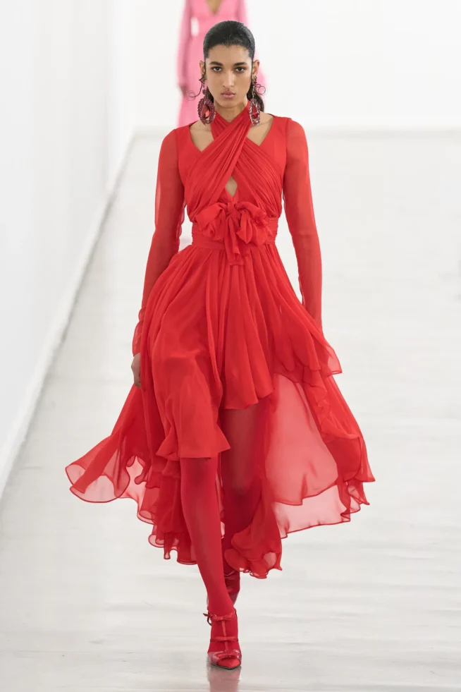 00046-giambattista-valli-fall-2023-ready-to-wear-credit-gorunway