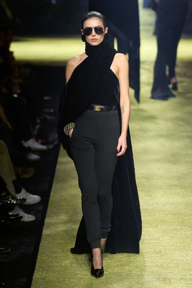 00047-saint-laurent-fall-2023-ready-to-wear-credit-gorunway