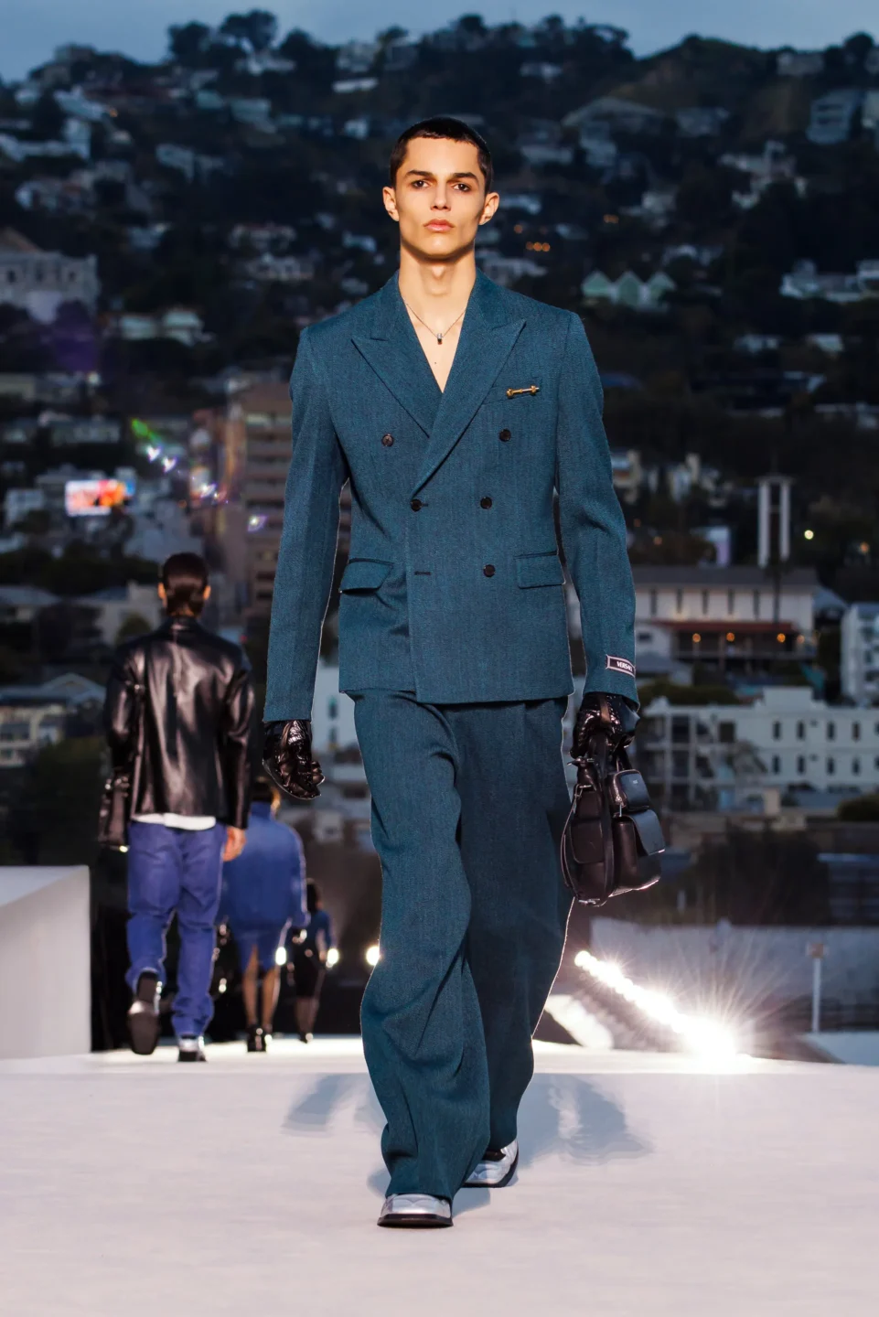 00048-versace-fall-2023-ready-to-wear-tokyo-credit-brand