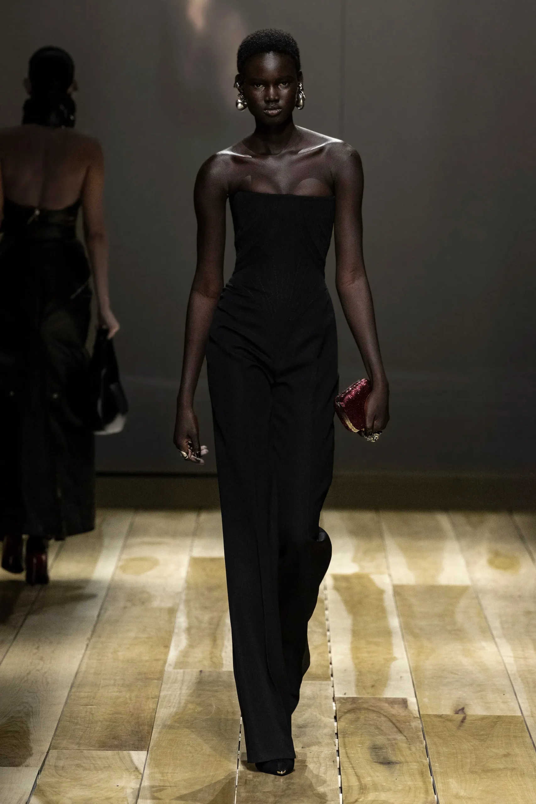 00049-alexander-mcqueen-fall-2023-ready-to-wear-credit-brand