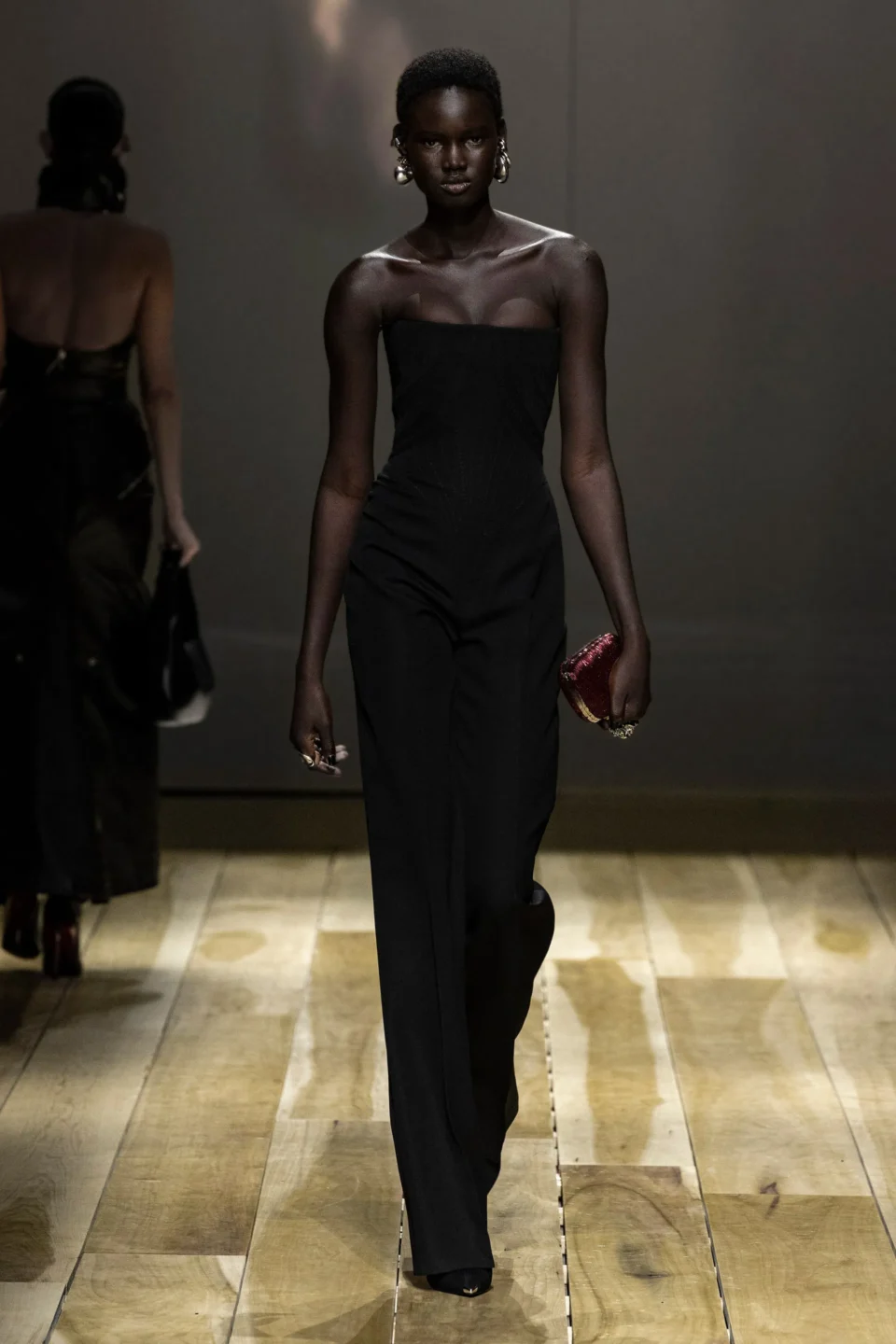 00049-alexander-mcqueen-fall-2023-ready-to-wear-credit-brand