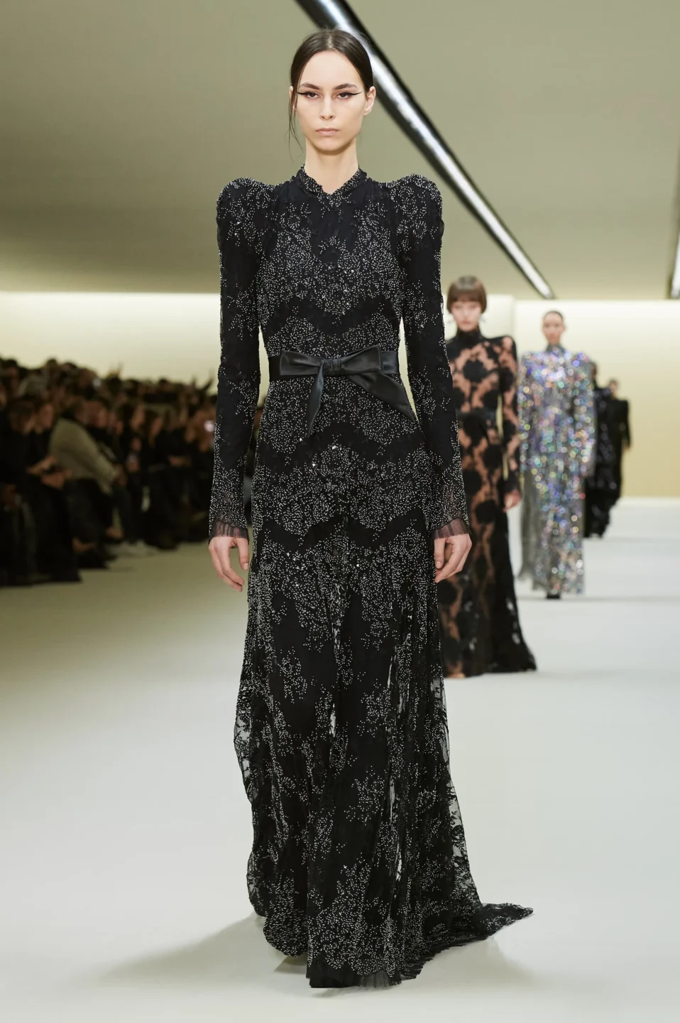 00050-balenciaga-fall-2023-ready-to-wear-credit-gorunway