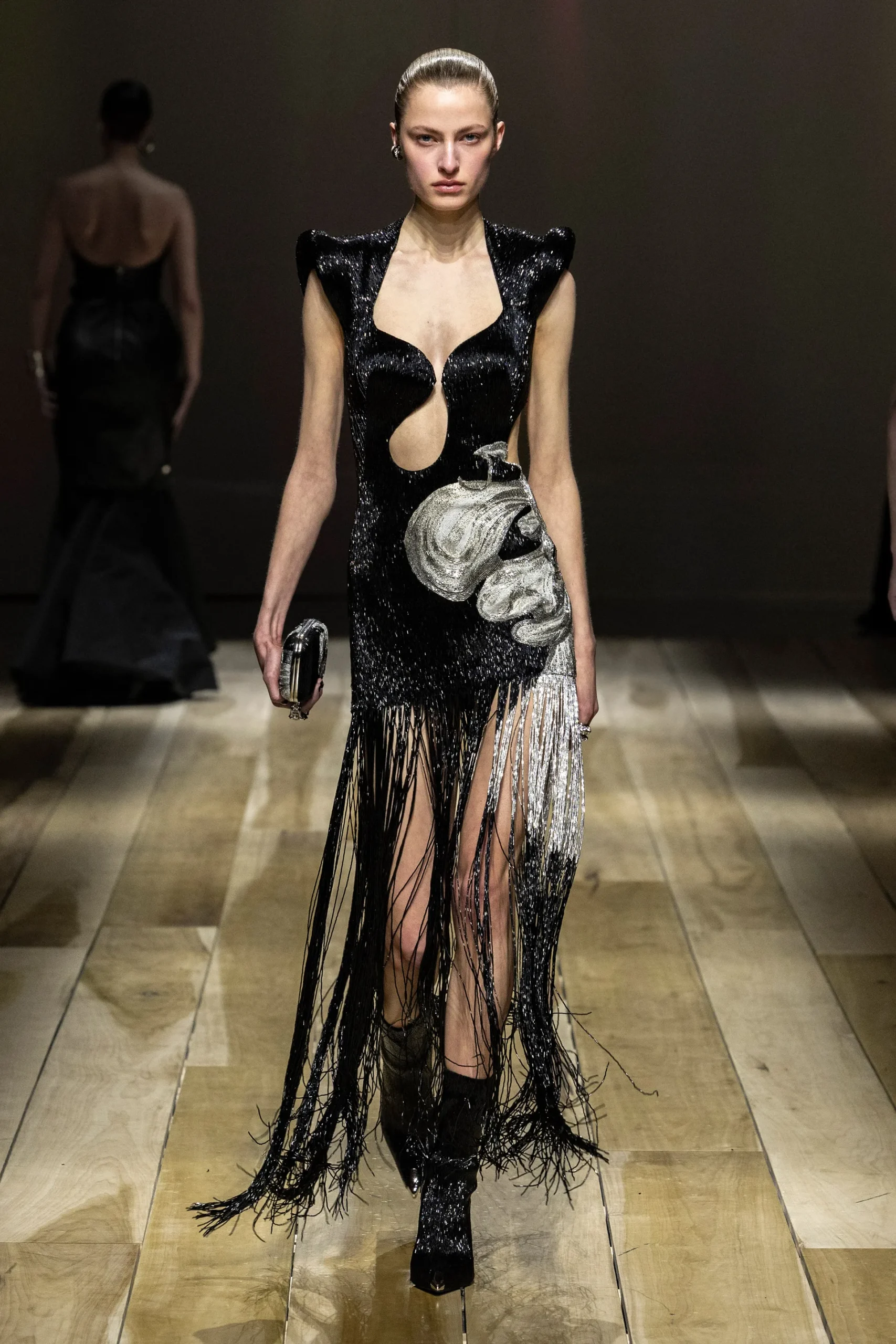 00051-alexander-mcqueen-fall-2023-ready-to-wear-credit-brand